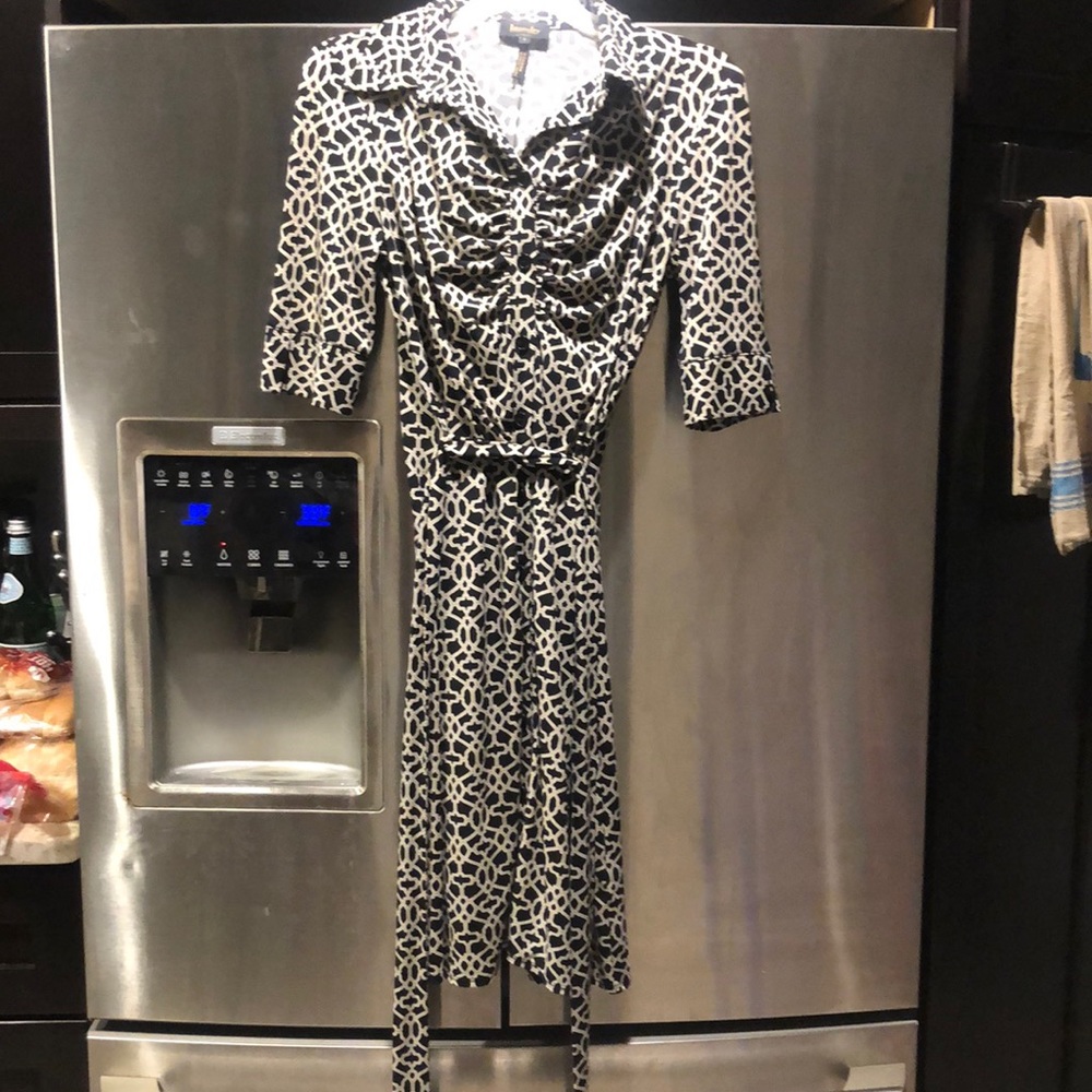 Laundry dress size 4.